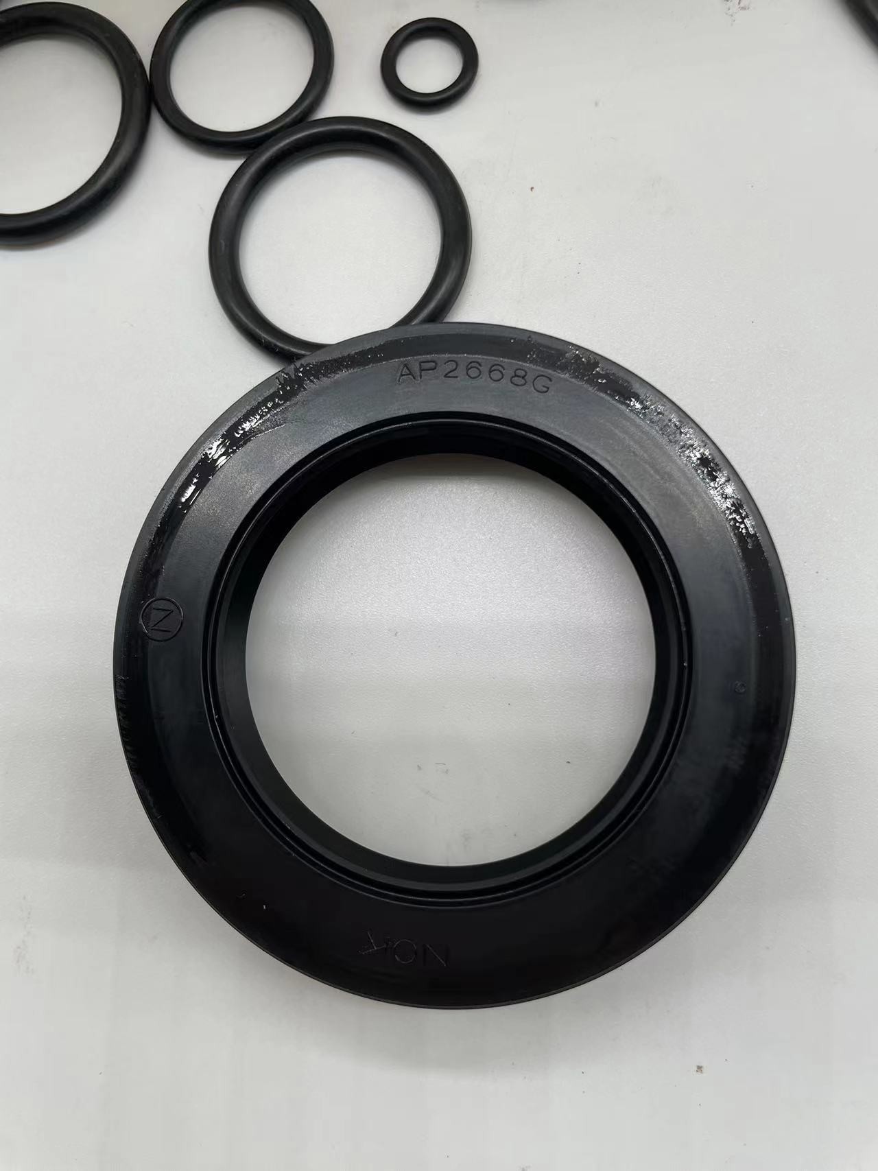 Hydraulic Pump Seal Kit Excavator Main Pump Oil Seal Repair Kit  K3v112DT  Hydraulic Pump Stamp Kit 14T  AP2668G