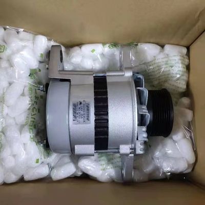600-81-3111 エグババター 電気スペアパーツ オルターネーター コマツー エグババター PC270 PC300